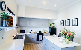 Stay On Main, Family Apartment